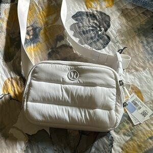 Lulumon white large puff belt bag new with tags